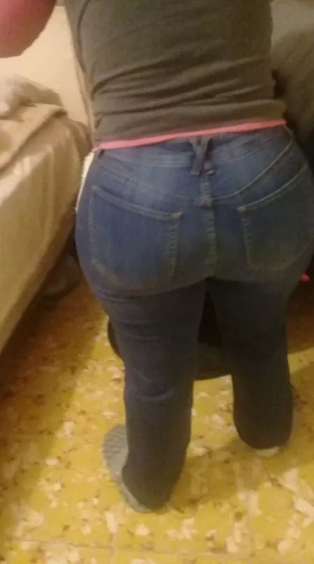 When she wasn't looking by uniqueoneguy