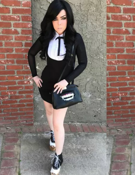 When suzy gets dolled up we all want to ruin her look and make a mess of her right? by [deleted]