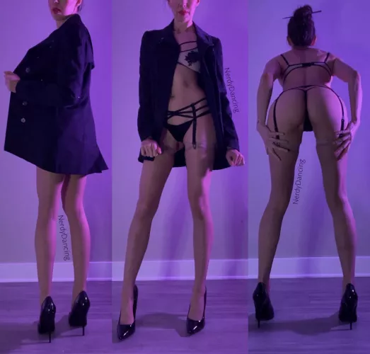 When there are stockings under the trench coat you know it’s trouble by nerdydancing