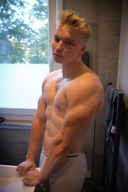 When Windows has an Update and you Cant play by timlaurenz_