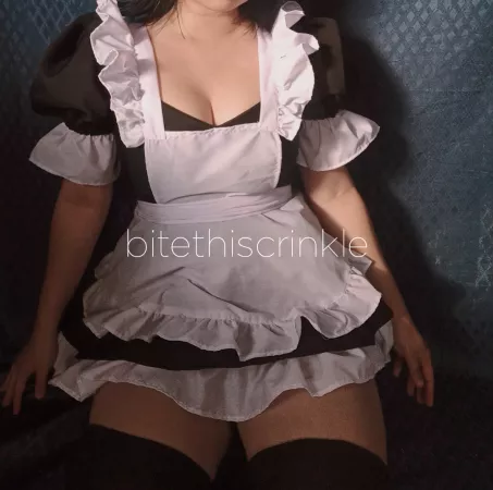 When you are a talented slut! Here's the maid costume I'm currently working on. 🖤 by bitethiscrinkle