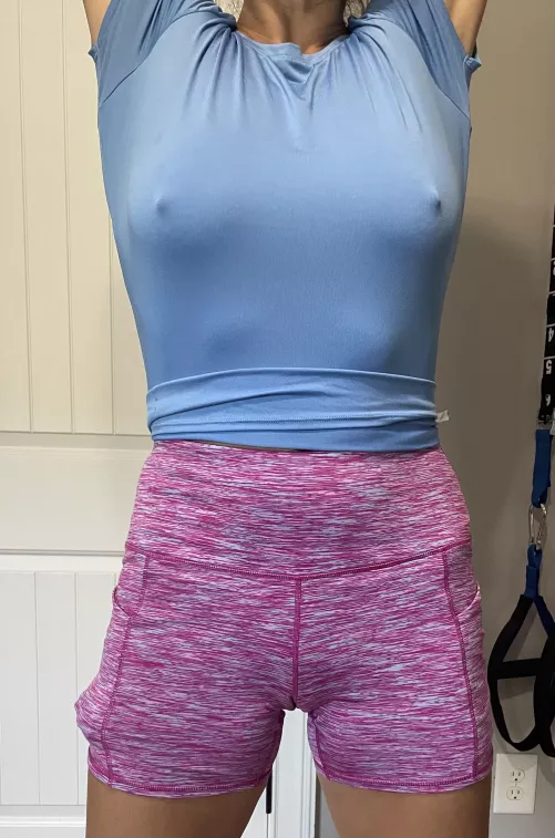 When you find that girl you like on Reddit and she doesn’t show her tits. Just cum and look at mine. by fitnfuncpl