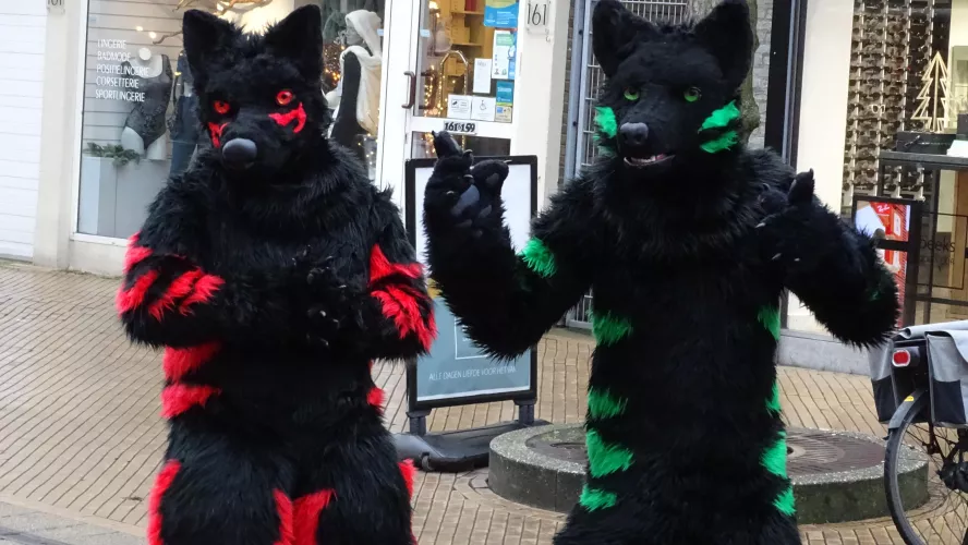 When you fuck up and your friend tries to get you out of trouble. by baumkatze