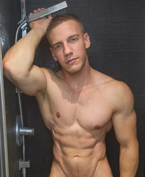 When you get wet, usually means something good 🤤💦 by John_fitness91