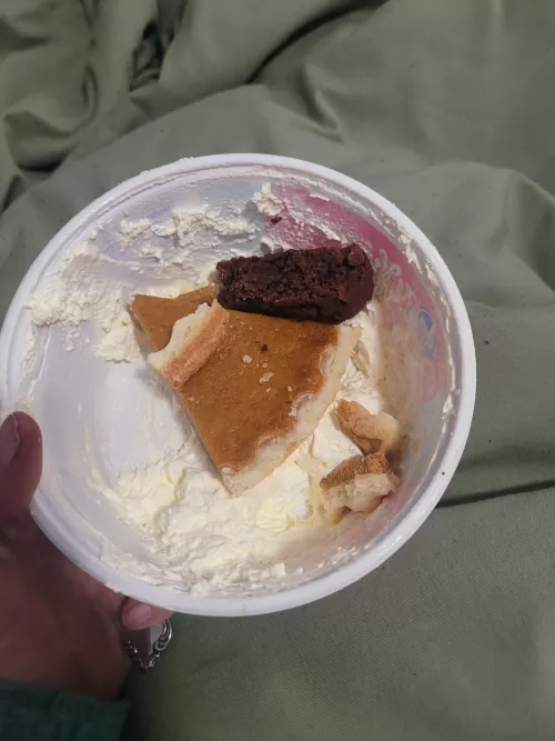 When you realize you're broken, so uou eat your feelings 😔😢😫 by curiouslilgrl