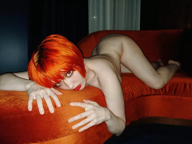 When your hair matches the furniture 🧡 by NataliaGrey1