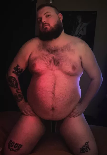 Where are all the dudes I can get on my knees for? by beyondthewolf