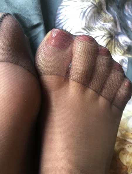 Where are the pantyhose lovers at?🙊💕 by [deleted]