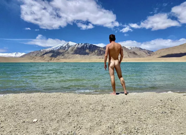 Where is everybody? 🤪 by Touched_By_Nature