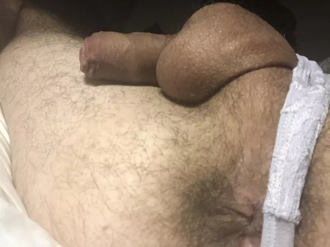 Where you would start licking? by listentoyourparenti