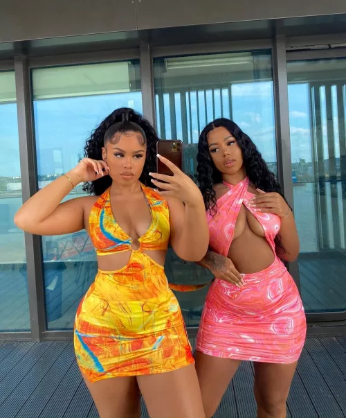 Which curly girl ? by Patapoupi