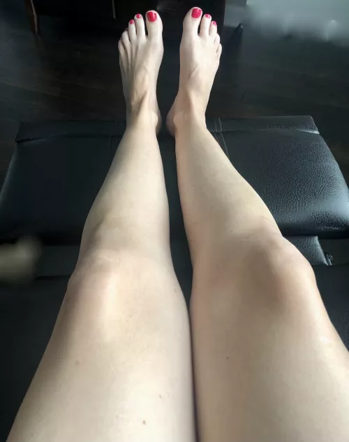 Which end do you want to start at? by prettycutefeetmom