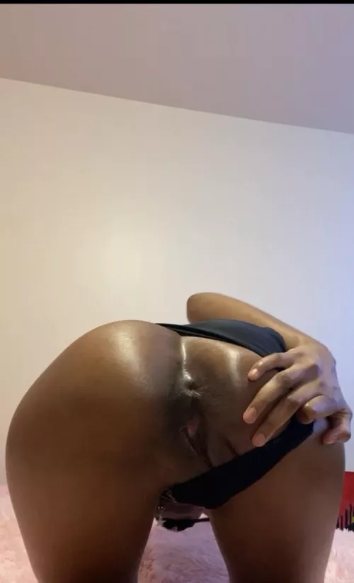 Which hole do you prefer? by vampxbunnie