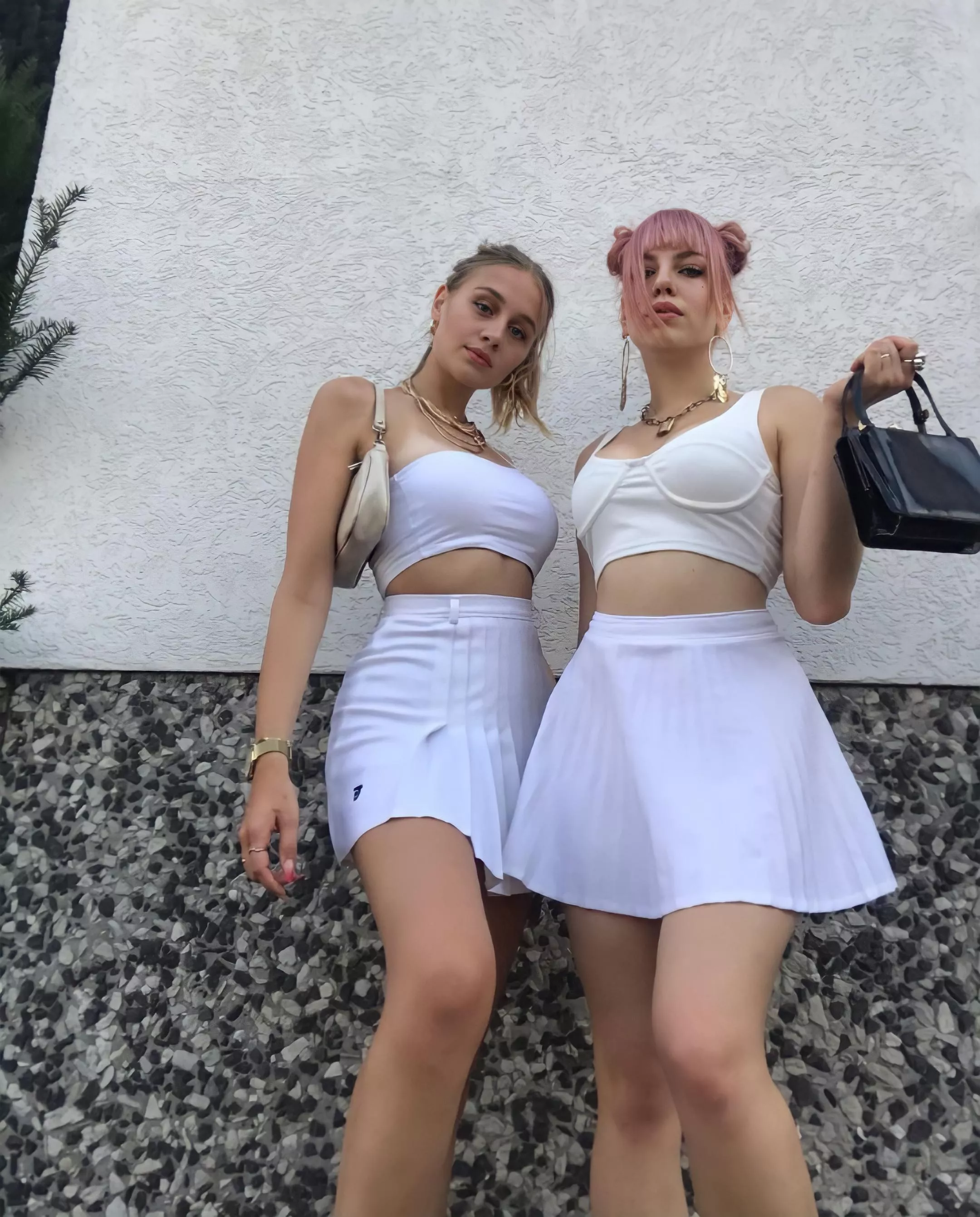 Which Hottie?🔥 posted by fynnyboi