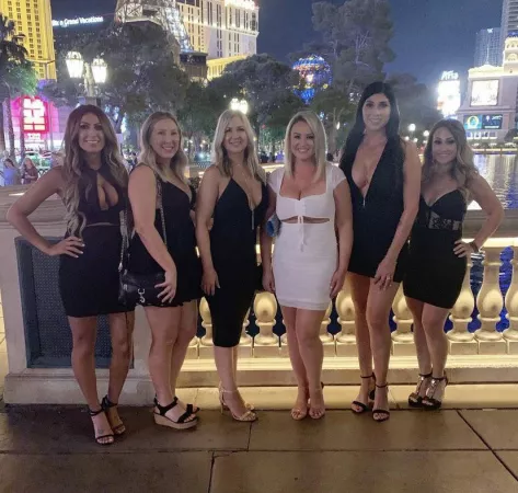 Which Milf and why explain it in detail (Pm open) by aurora185