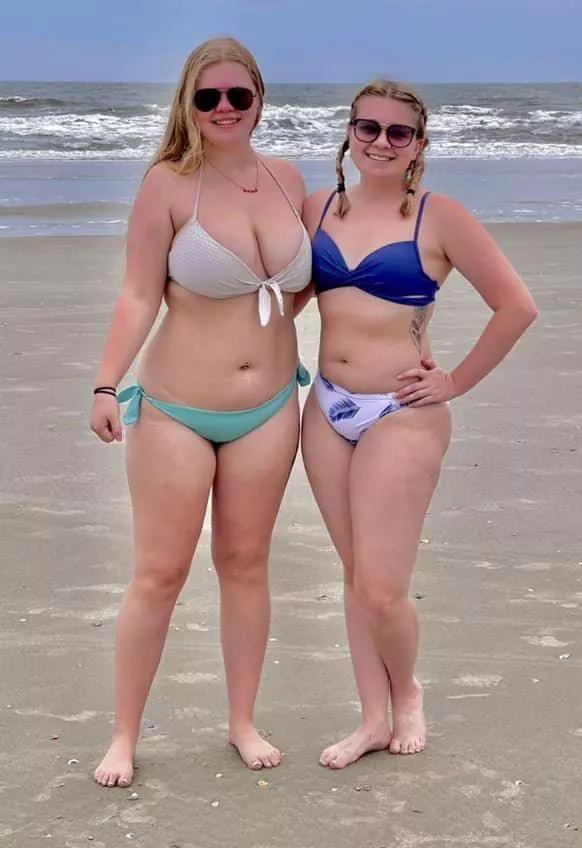 Which one are you picking? 👀 posted by ganggang89882