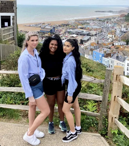 Which one deserve nice good fuck? by intotheunknow2