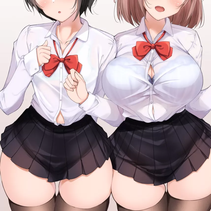 Which one would you prefer?👀 posted by HentaiiiCraver