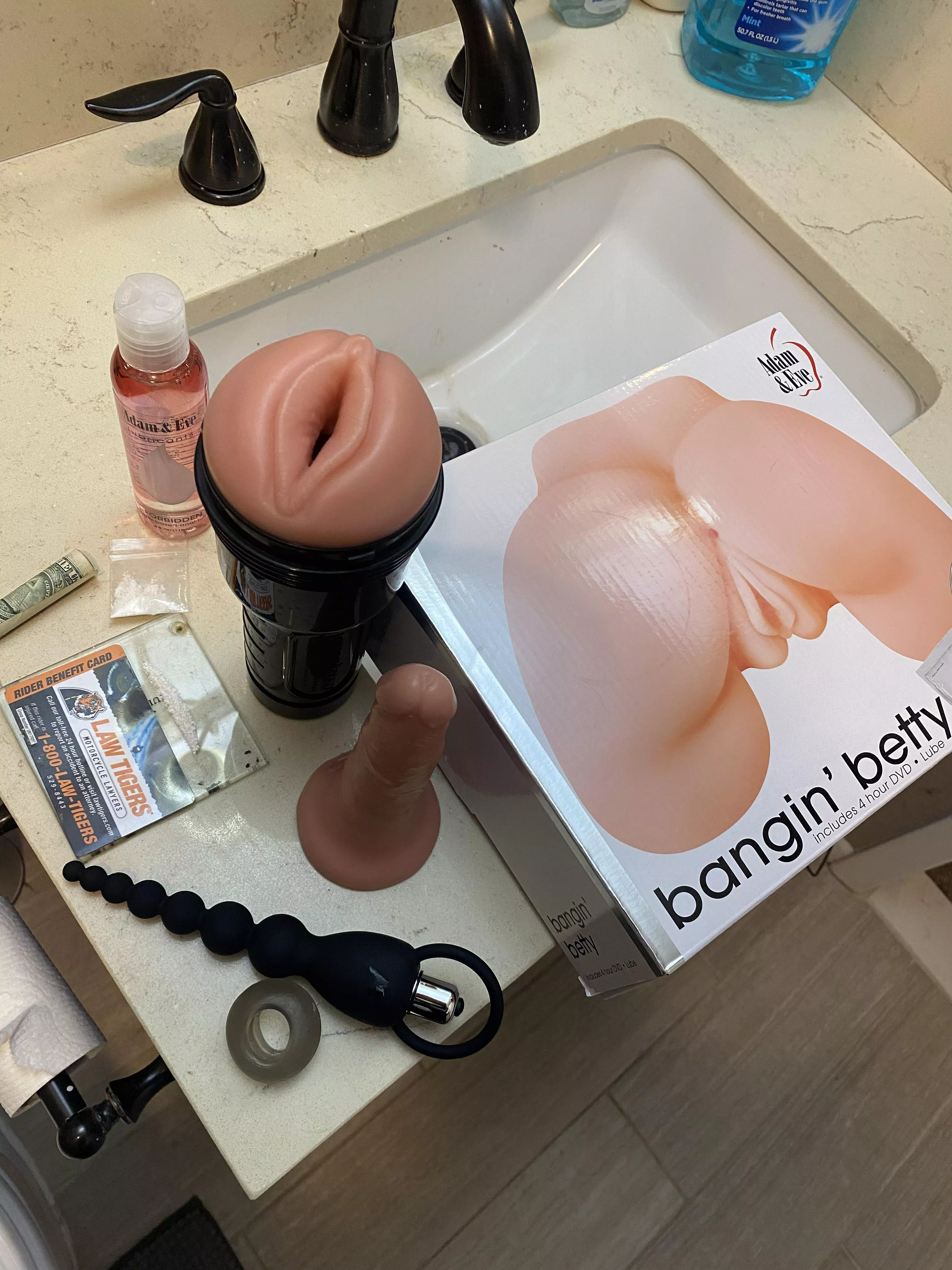 Which ones do I use? 😈😈😈😈 posted by superstrokerrr