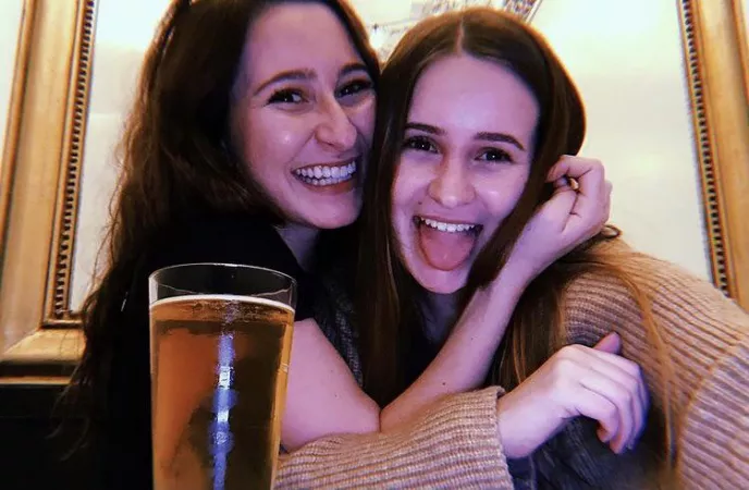 Which sister should be the star in a bukkake? [2] by someprivatetime