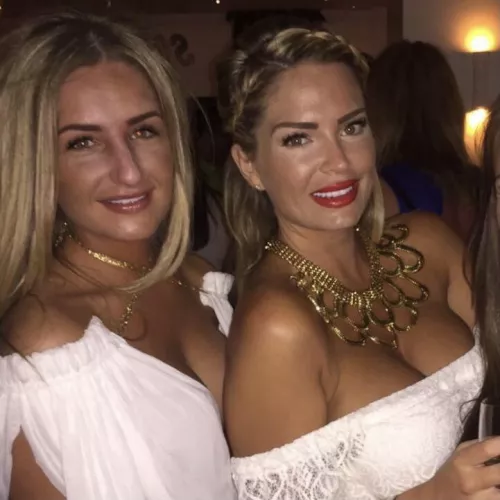 Which wife would you fuck by Longjumping_Item_231