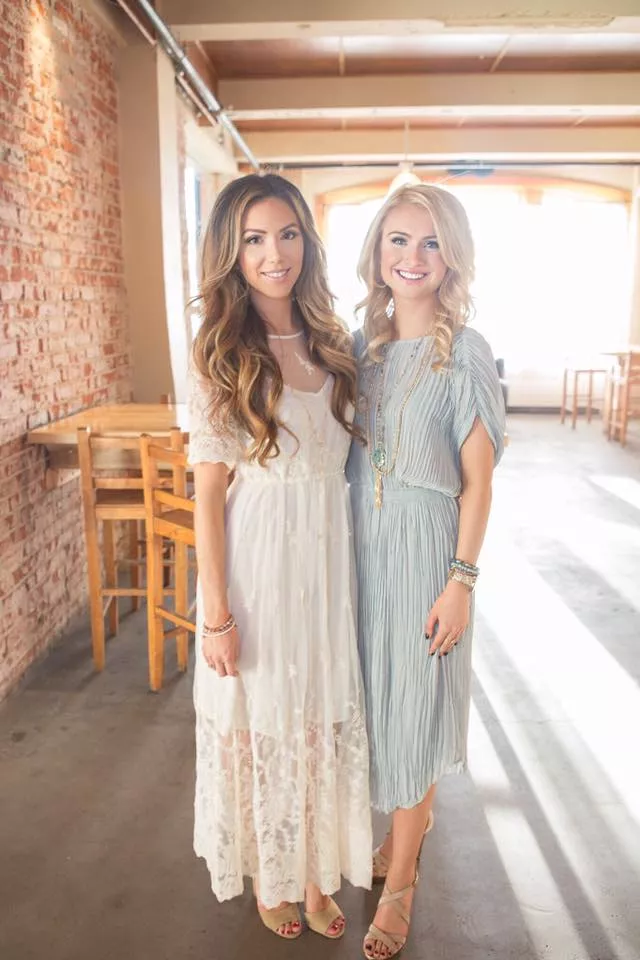 White and Blue posted by BOOOOOOOBIES