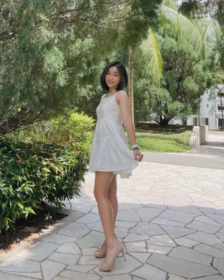 White dress by No-Preparation7060