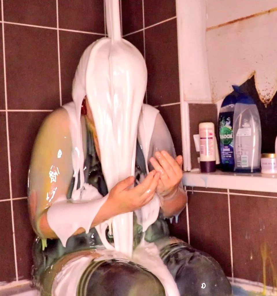 White gunge looks amazing on me 🤍 posted by MistressLeenaUK