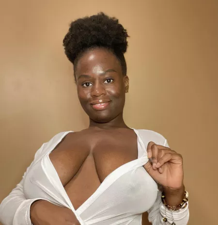 White is my favorite color by chakra_kitty