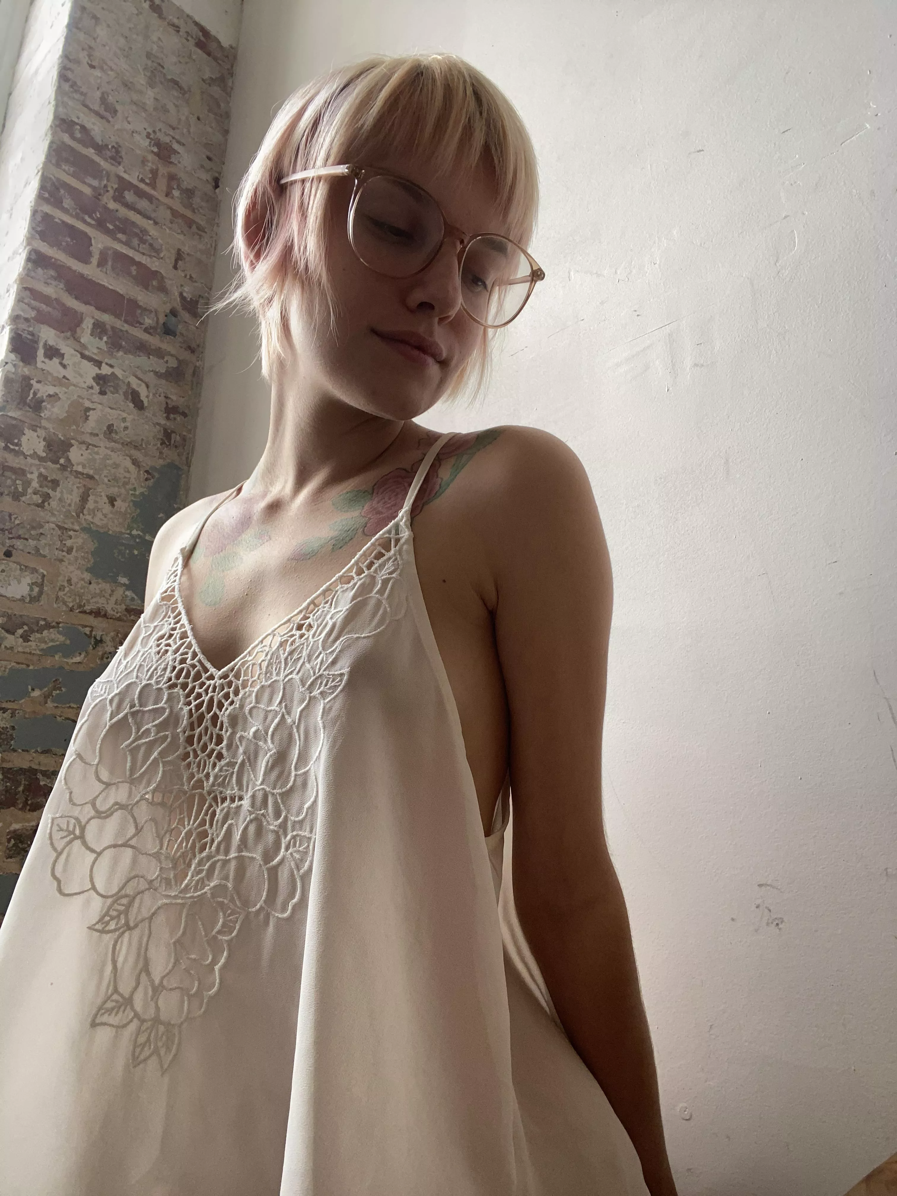 white is the riskiest color posted by sophiasmokes