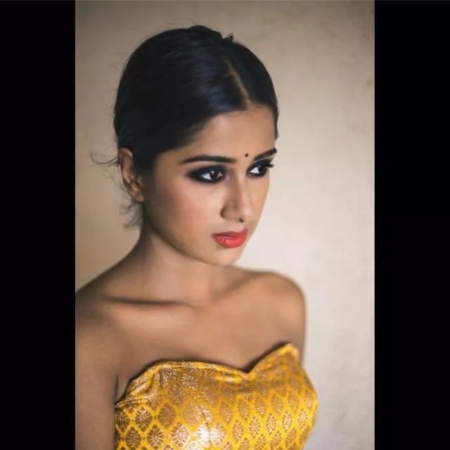 White men really need to give Indian women a chance to serve them. They'll then realise how submissive Indians truly are to the white master race. posted by xbillionaire