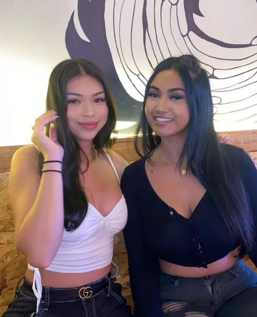 White or black? by Gottagetthemhoes22