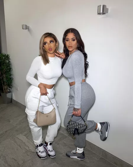 White or grey ? by Patapoupi