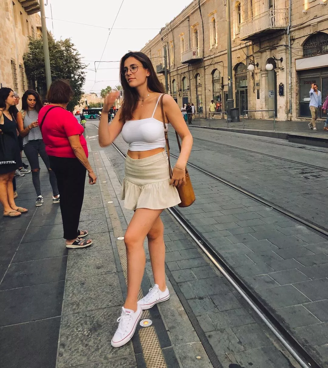 White Shirt posted by civilrainy