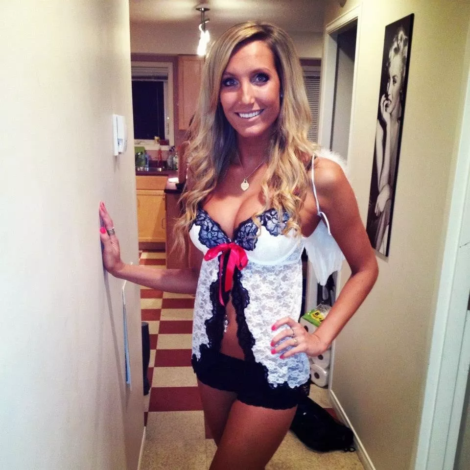 White Teddy posted by steakflanks