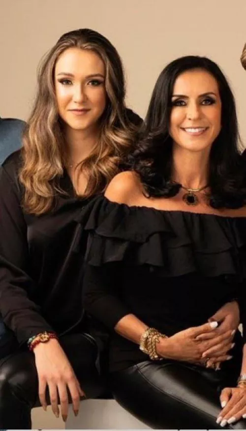 Who are you kissing and who are you fucking? by AdPossible6874