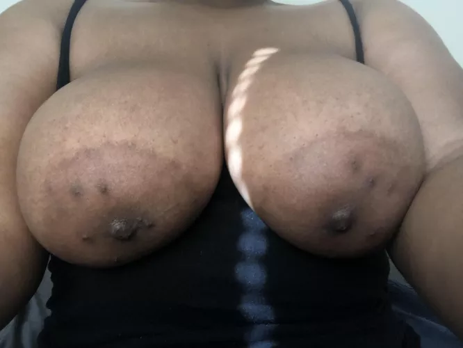 Who can cum all over them for me by _taylorcakes