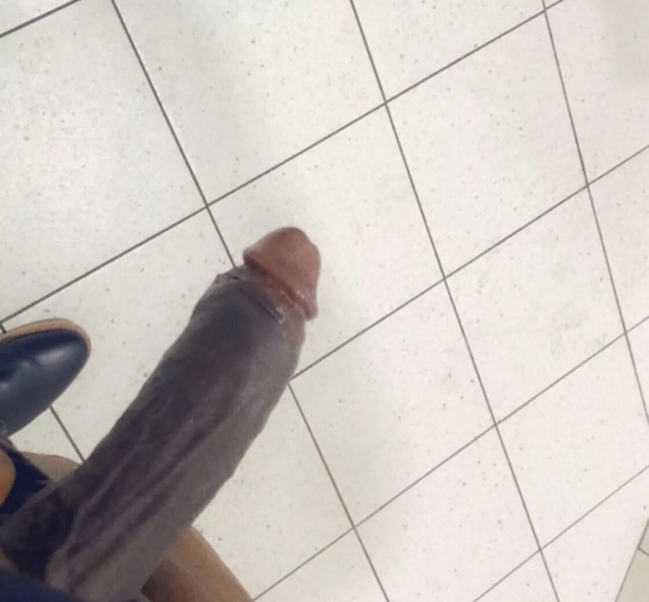 Who can give me help😩 posted by Hornyjohn11