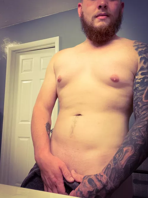 Who can help me shower? I got a few places that could use some extra attention😏 by Hornyviking666