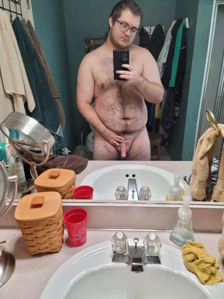 Who can help me unload?😜🥰 by Littleschmo