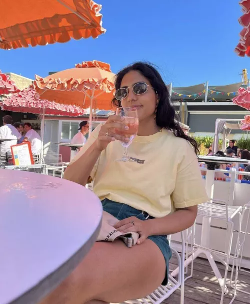 Who can say no to those thick thighs 😍