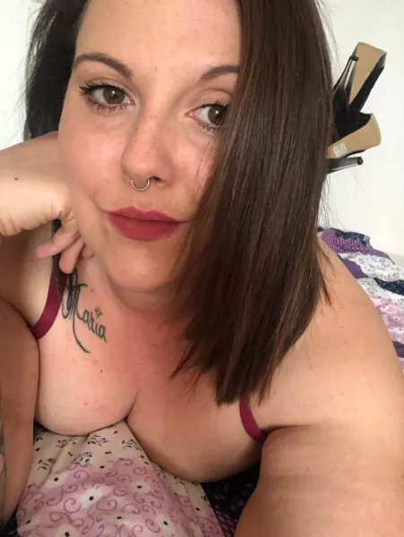 who can Share pics of My mother in other groups ? by bbwloverx8397