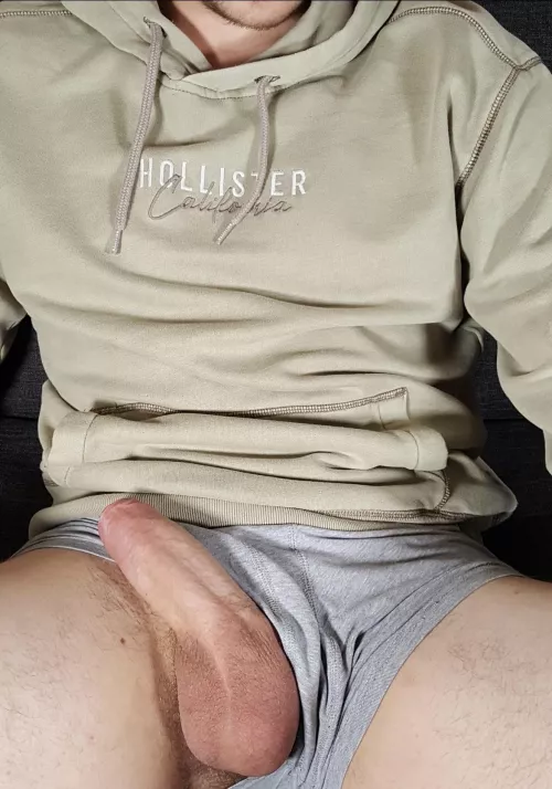 Who comes to suck me for Valentine’s Day? 😘