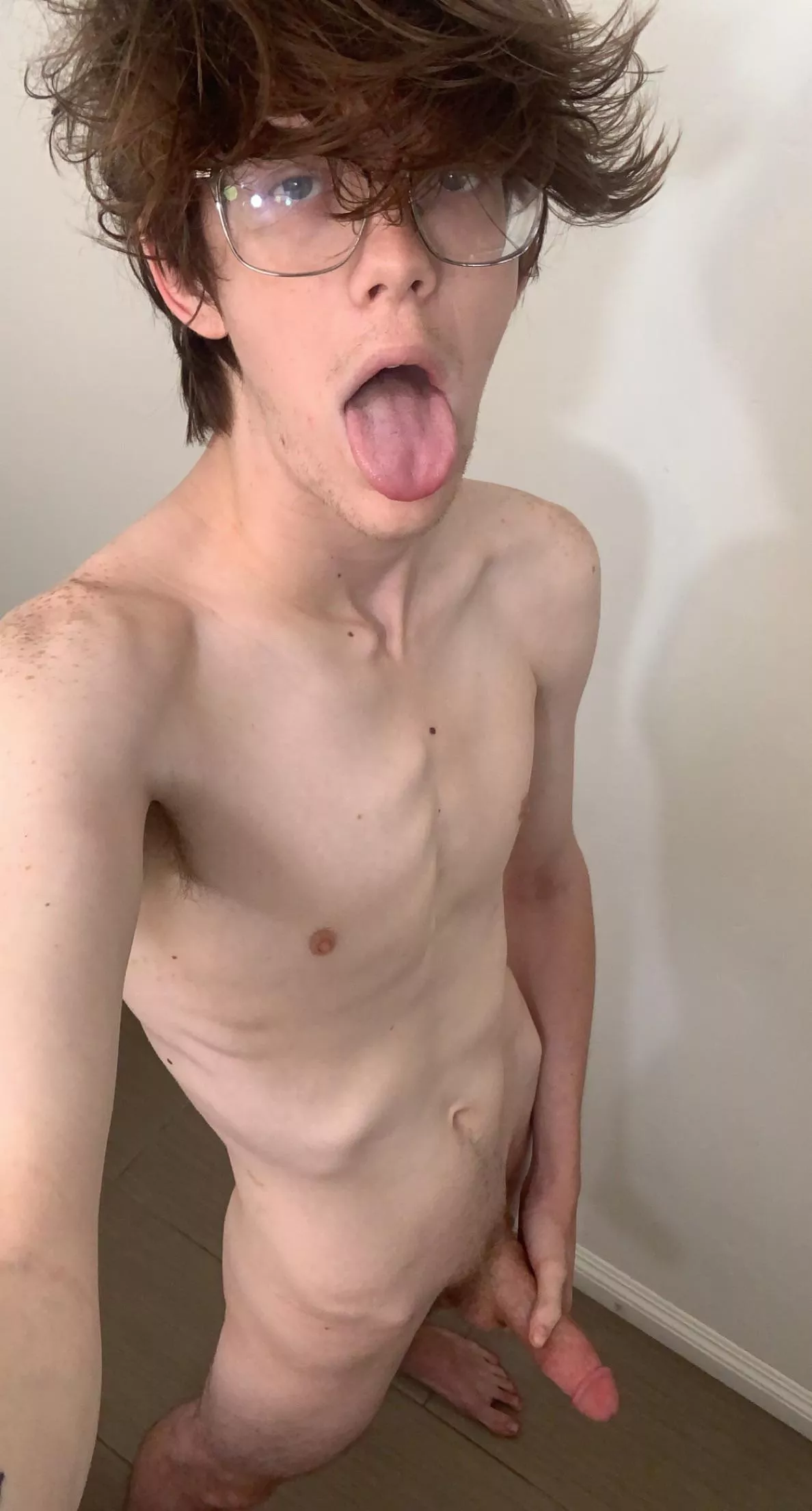 Who doesn’t love a 6’5 twink? posted by sixfootaddict