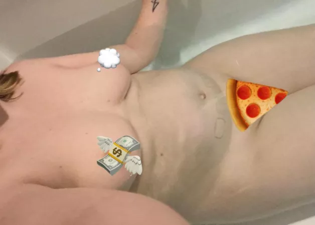 Who doesn’t love a good bath!?! by EdenMerlot