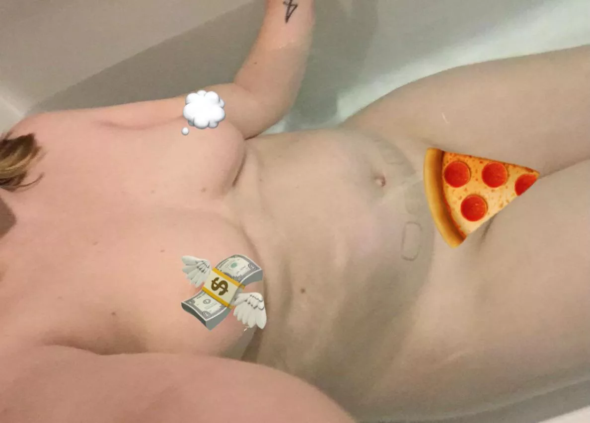 Who doesn’t love a good bath!?! posted by EdenMerlot