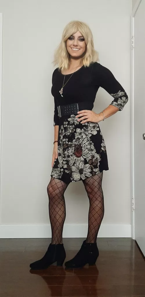 Who doesn't love a great dress ❤ by _Nicole_93