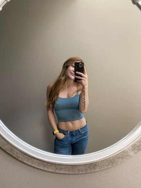 Who else is excited for the colder weather? 😉🍂 by lexiepeterson