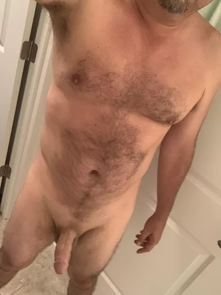 Who else is happy it’s Saturday? by whatadik