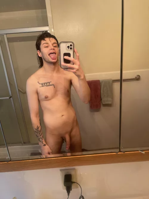 Who else likes to be fun when they are naked? (soft) by csvwart